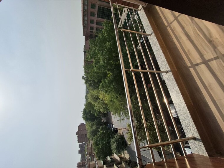 Balcony, mayur vihar 2.5 Bedroom 450 Sq.Ft. Builder Floor In Mayur Vihar Delhi 10670342