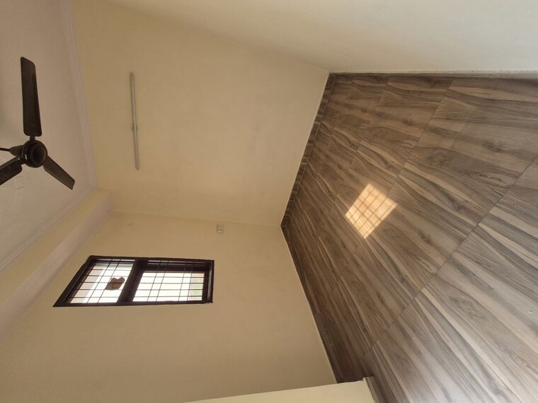 Room, mayur vihar 2.5 Bedroom 450 Sq.Ft. Builder Floor In Mayur Vihar Delhi 10670353