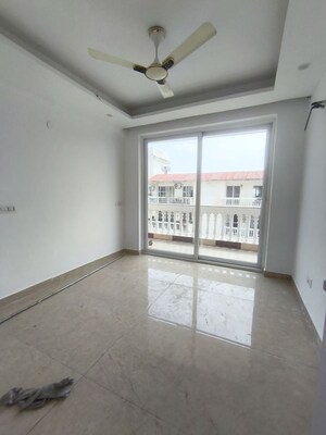 Room in 3.5 BHK Apartment at Ambala Highway – for Rent