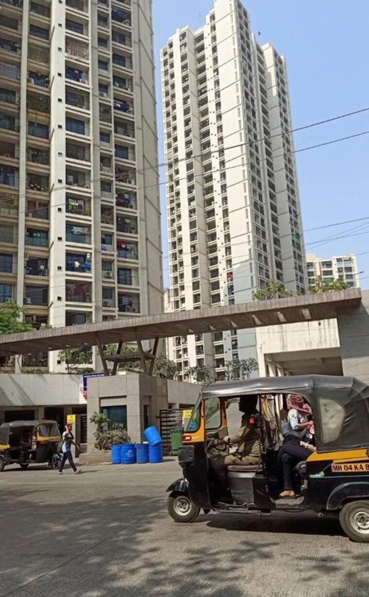 Exterior View, runwal-pearl 1.5 Bedroom 600 Sq.Ft. Apartment In Manpada Thane 10670367