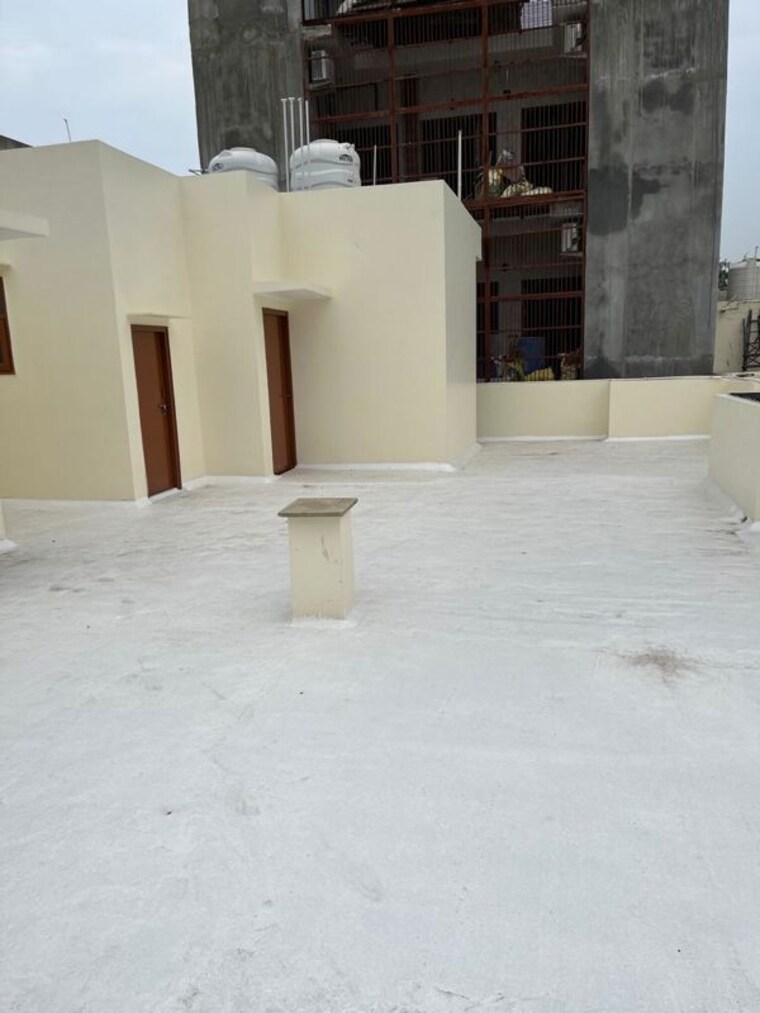 Terrace, rwa-apartments-sector-41 6 Bedroom 4000 Sq.Ft. Independent House In Sector 41 Noida 10670386