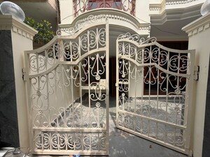 6 BHK Independent House – Exterior View View at RWA Apartments Sector 41, Sector 41 - for Rent