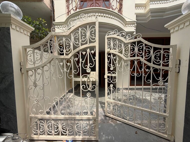 Exterior View, rwa-apartments-sector-41 6 Bedroom 4000 Sq.Ft. Independent House In Sector 41 Noida 10670386
