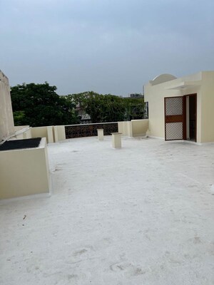 Terrace in 6 BHK Independent House at RWA Apartments Sector 41, Sector 41 – for Rent
