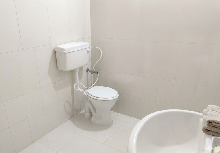 Bathroom, ballupur 2 Bedroom 1500 Sq.Ft. Independent House In Ballupur Dehradun 10670411