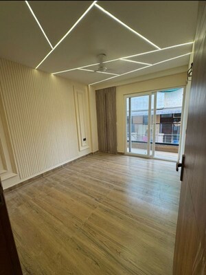 3 BHK Builder Floor For Rent in Chattarpur