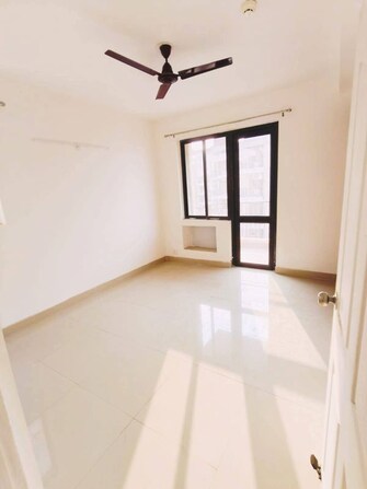 3 BHK +  1185 Sq.Ft. Apartment in Amrapali Tropical Garden