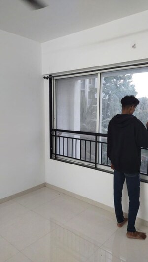 Room in 1.5 BHK Apartment at MICL Aaradhya Nine, Ghatkopar East – for Rent