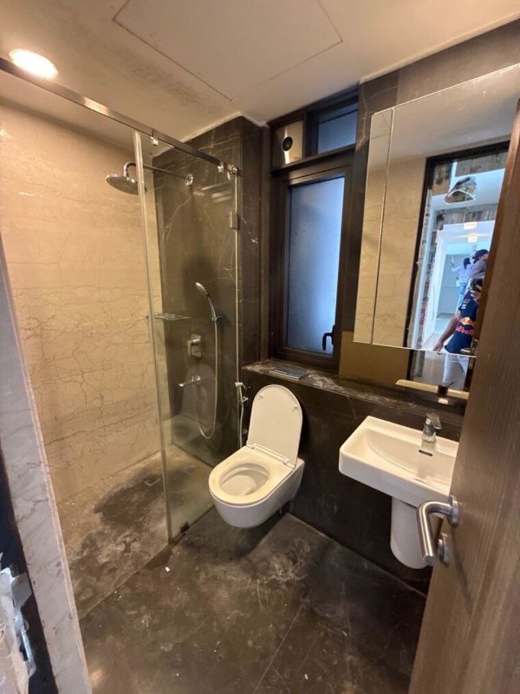 Bathroom, lodha-the-park 2 Bedroom 857 Sq.Ft. Apartment In Worli Mumbai 10670464