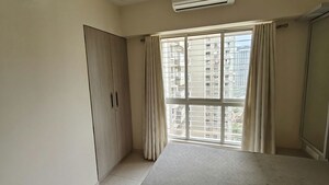 Room in 2 BHK Apartment at Lodha Amara Tower 23, Kolshet Road – for Rent