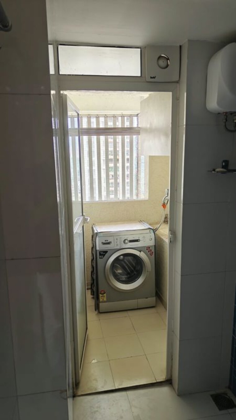 Bathroom, lodha-amara-tower-23 2 Bedroom 735 Sq.Ft. Apartment In Kolshet Road Thane 10670471