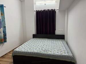 Bedroom in  Pg at Vishrantwadi – for Rent