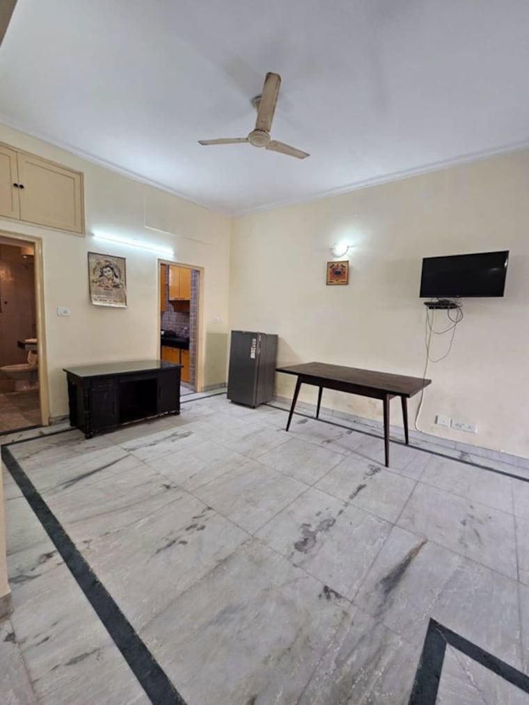 Team Area, sector 23a 2 Bedroom 800 Sq.Ft. Builder Floor In Sector 23a Gurgaon 10670481