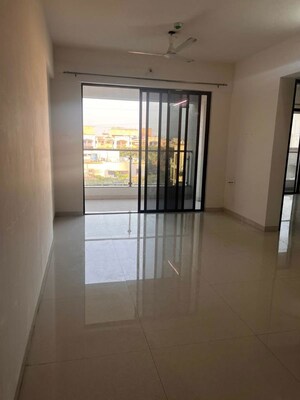  Shop For Rent in Shubh Nirvana, Viman Nagar
