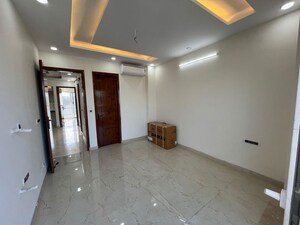 Room in 3.5 BHK Builder Floor at New Gurgaon – for Sale