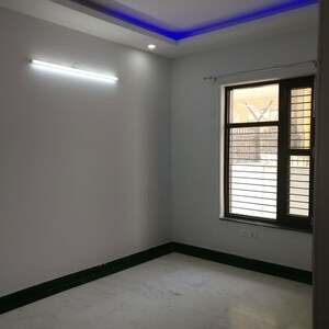 Room in 3 BHK Independent House at Sector 4 – for Rent