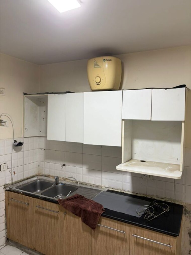 Kitchen, bptp-the-resort 3.5 Bedroom 2037 Sq.Ft. Apartment In Sector 75 Faridabad 10670549