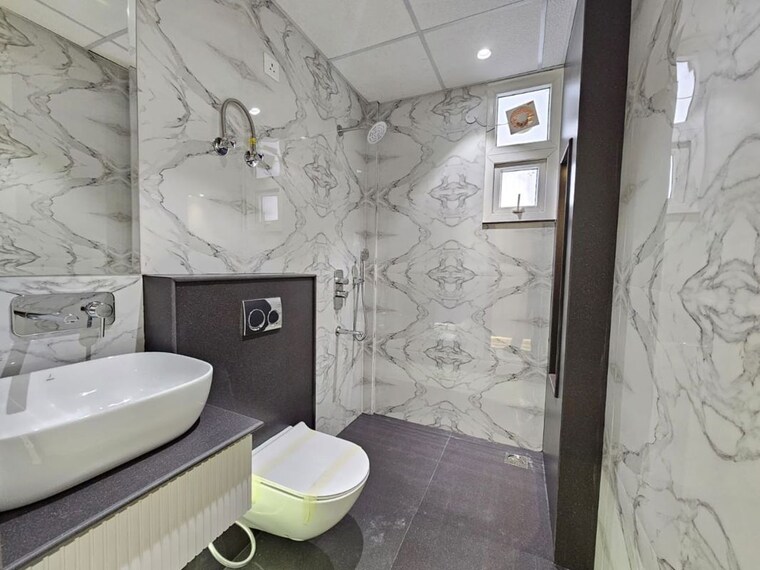 Bathroom, skyline-elevate 3 Bedroom 1720 Sq.Ft. Apartment In Ramgarh Bhudda Zirakpur 10670558