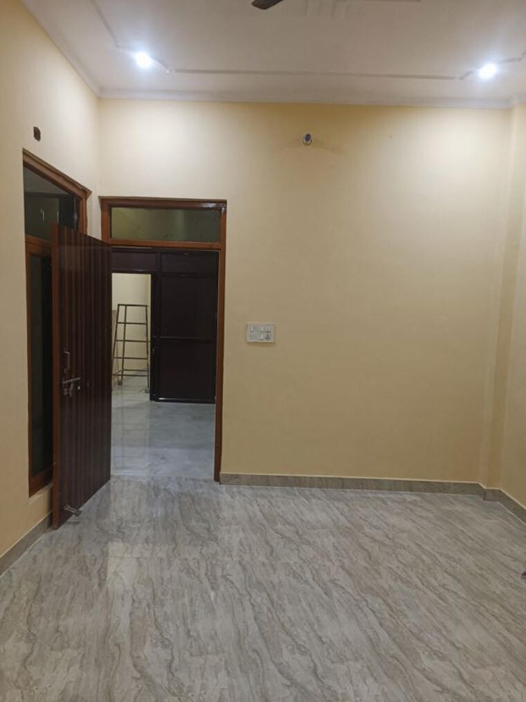 Room, vikalp khand 1.5 Bedroom 690 Sq.Ft. Independent House In Vikalp Khand Lucknow 10669337