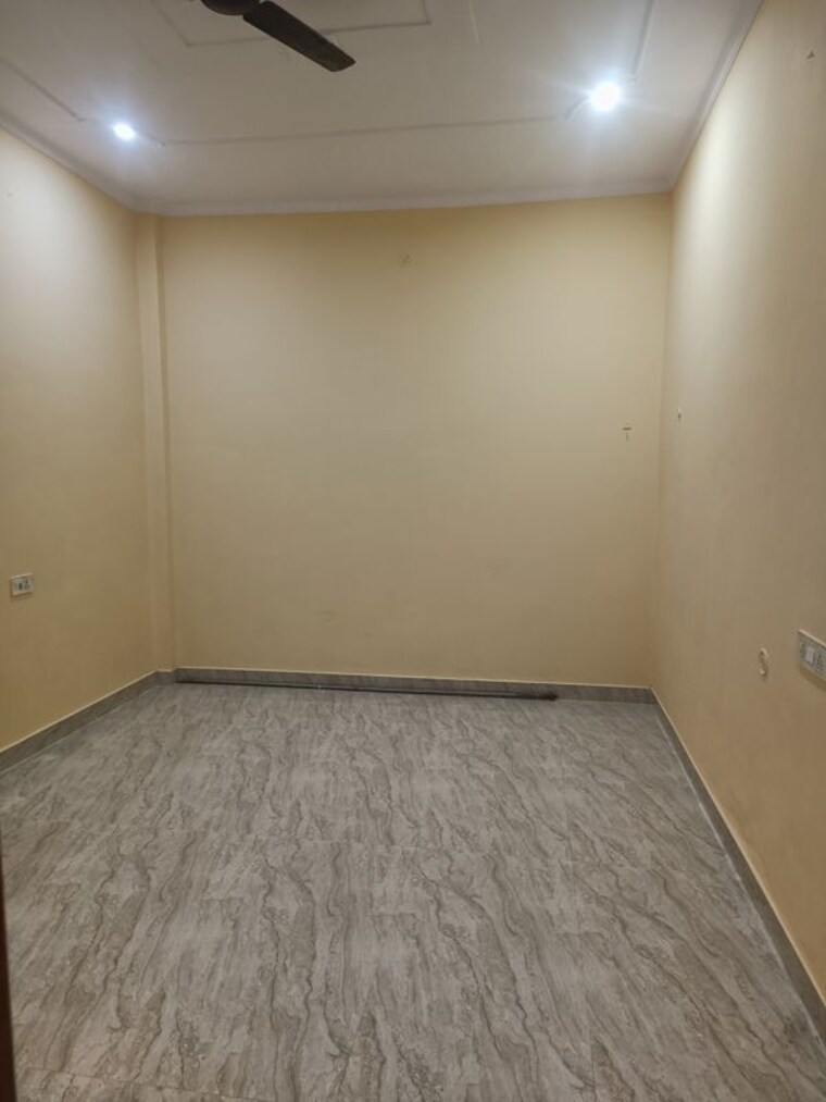 Room, vikalp khand 1.5 Bedroom 690 Sq.Ft. Independent House In Vikalp Khand Lucknow 10669337