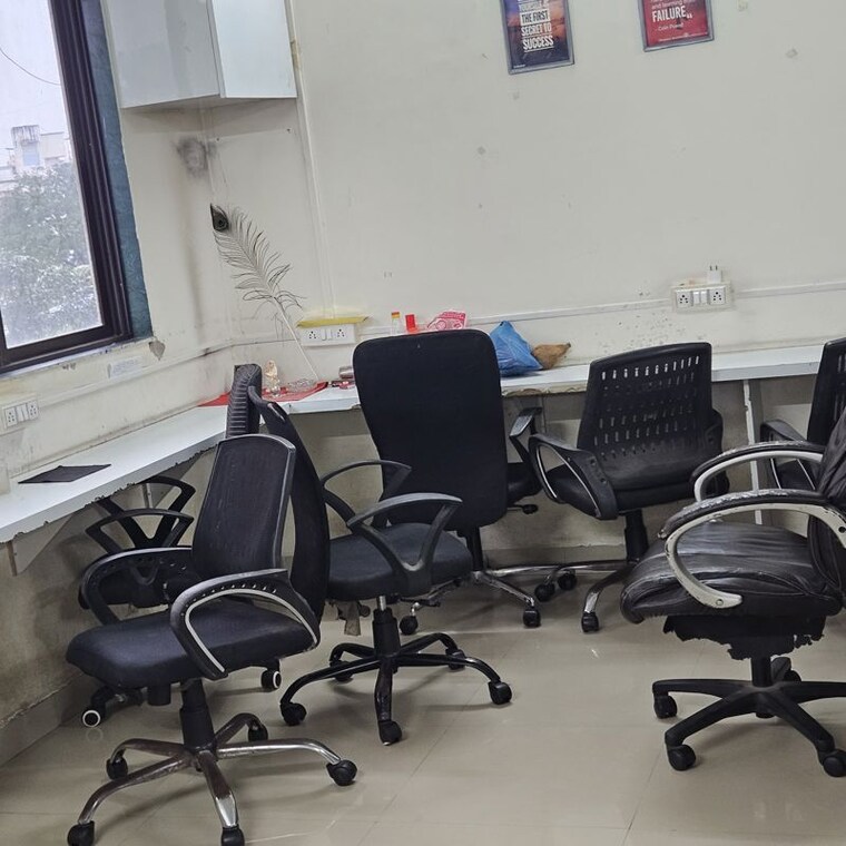 Team Area, fenkin-empire Commercial Office Space 350 Sq.Ft. In Jambli Naka Thane 10670571