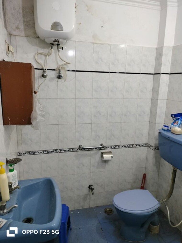 Bathroom, virat khand 2 Bedroom 1500 Sq.Ft. Villa In Virat Khand Lucknow 10670566