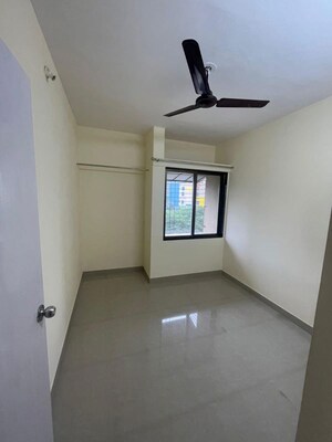 Room in 2 BHK Apartment at Hubtown Greenwoods, Vartak Nagar – for Rent