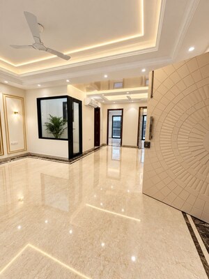 4 BHK Builder Floor For Sale in Sector 57