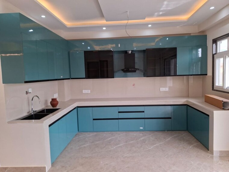 Kitchen, palam vihar 3 Bedroom 270 Sq.Yd. Builder Floor In Palam Vihar Gurgaon 10670598