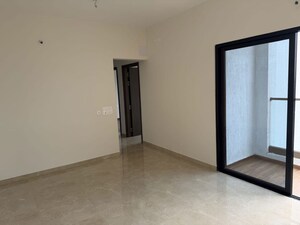 Room in 3 BHK Apartment at Kumar Sophronia, Kalyani Nagar – for Rent