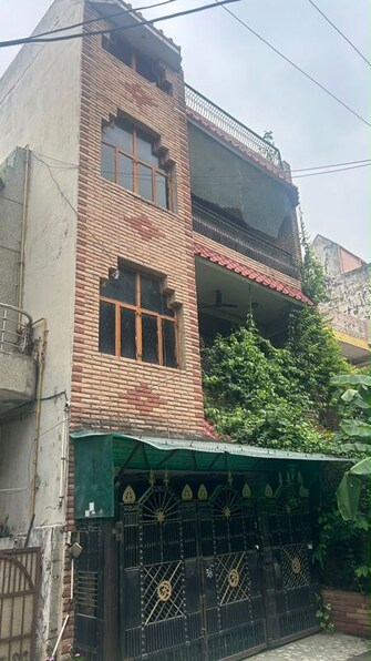 6 BHK +Independent House For Sale in RWA Apartments Sector 26 in Sector 26, Noida