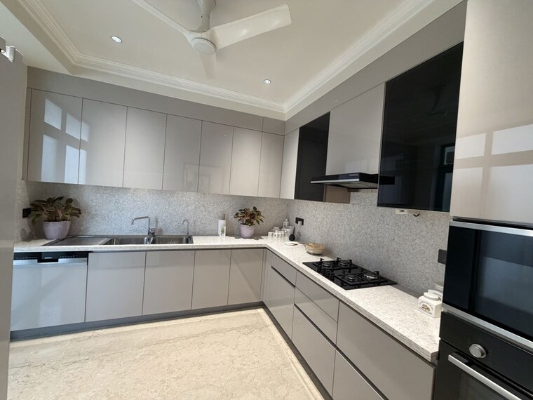 Kitchen, central-park-flower-valley 3 Bedroom 2333 Sq.Ft. Builder Floor In Sohna Sector 33 Gurgaon 10670601