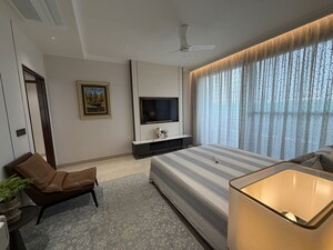Bedroom in 3 BHK Builder Floor at Central Park Flower Valley, Sohna Sector 33 – for Sale