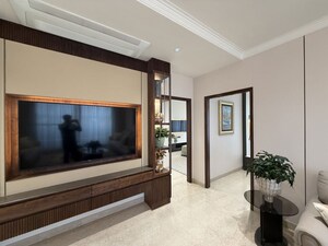 Parking in 3 BHK Builder Floor at Central Park Flower Valley, Sohna Sector 33 – for Sale