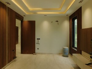 Room in 4 BHK Builder Floor at Sector 19 Dwarka – for Sale