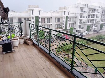2.5 BHK +  1230 Sq.Ft. Apartment in Central Park Cerise Suites