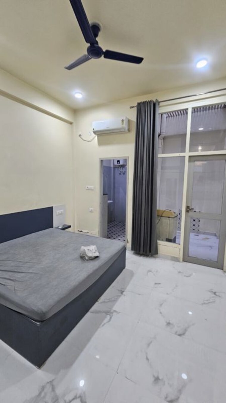 Bedroom, vikalp khand 1 Bedroom 1250 Sq.Ft. Independent House In Vikalp Khand Lucknow 10670606