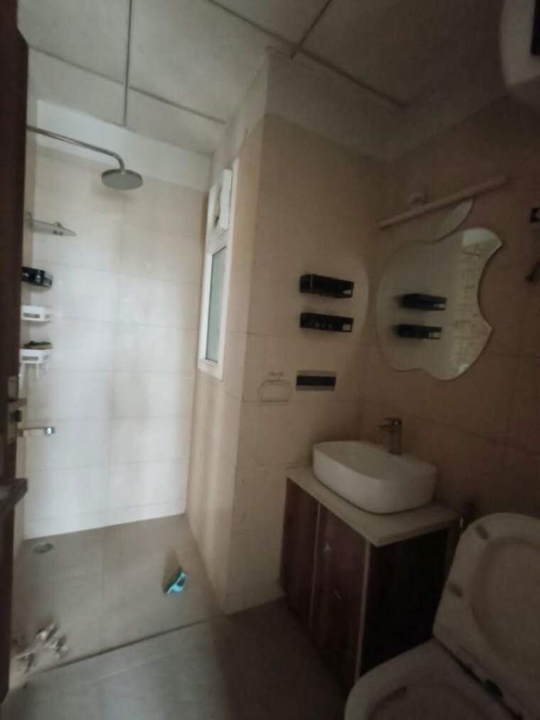 Bathroom, central-park-flower-valley 2.5 Bedroom 1100 Sq.Ft. Apartment In Sohna Sector 33 Gurgaon 10670613