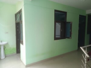 Room in 2 BHK Builder Floor at Maan Sona Apartments, Shahberi – for Rent