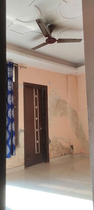 Building Lobby in 3 BHK Builder Floor at Arsh Green Heights, Gaur City 1 – for Rent