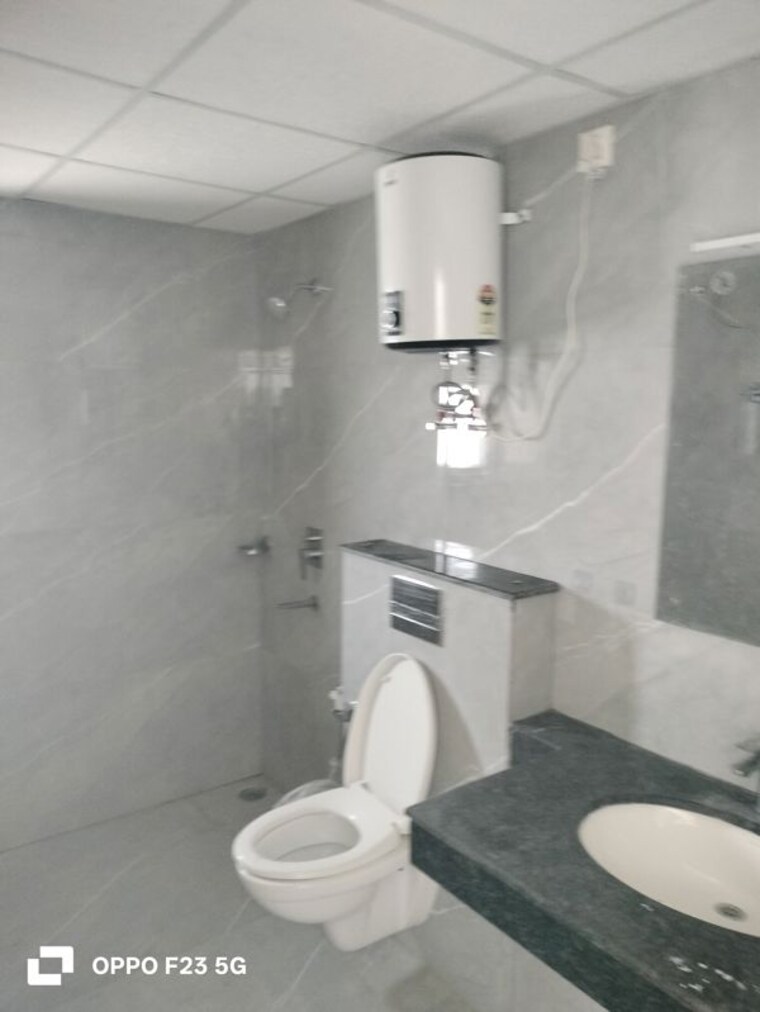 Bathroom, rishita-manhattan 4 Bedroom 2745 Sq.Ft. Apartment In Gomti Nagar Lucknow 10670627