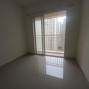Room in 2 BHK Apartment at Puranik Grand Central, Vartak Nagar – for Rent