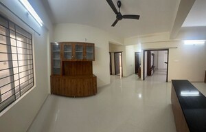 2 BHK Apartment For Rent in HPR Lakefront, Hafeezpet