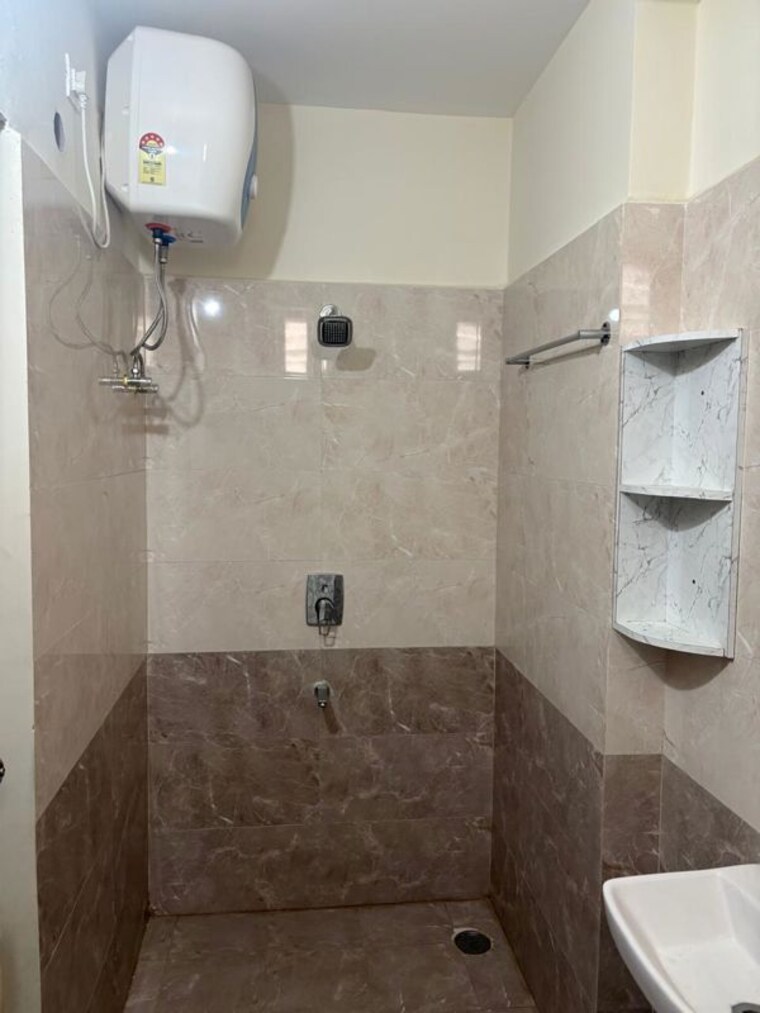 Bathroom, hpr-lakefront 2 Bedroom 1375 Sq.Ft. Apartment In Hafeezpet Hyderabad 10670653