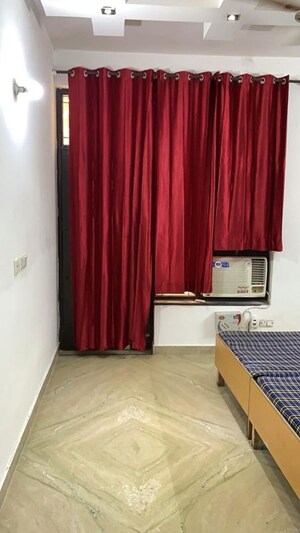 Bedroom in 4 BHK Builder Floor at Palam Vihar Residents Association, Palam Vihar – for Rent