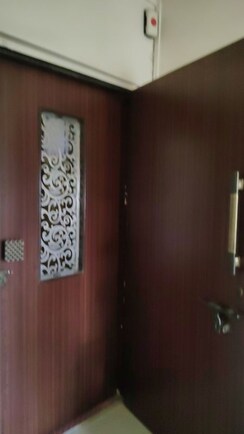 1 BHK Apartment For Rent in Kulswamini Tower