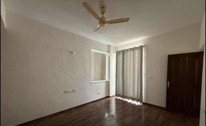 Room in 4 BHK Apartment at Gazipur – for Rent