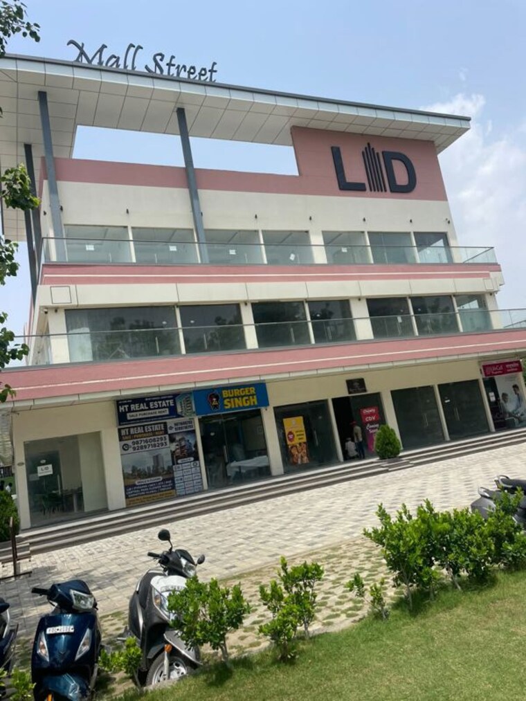 Exterior View, lion-green-valley Commercial Shop 330 Sq.Ft. In Sohna Sector 35 Gurgaon 10670713