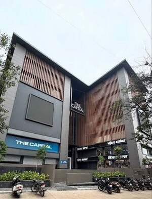  Shop – Exterior View View at F5 The Capital, Hadapsar - for Rent