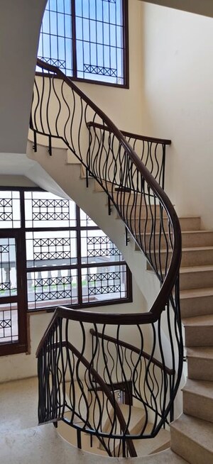 Staircase in 5 BHK Villa at Eros Rosewood City, Sector 49 – for Rent